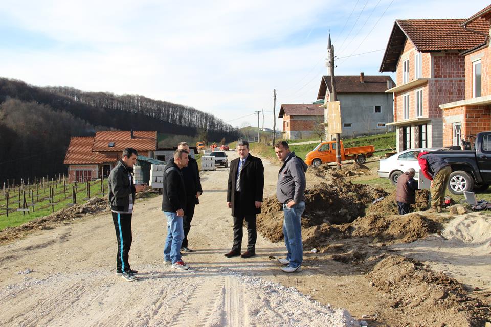 NASTAVLJENA IZGRADNJA PUTA BEZI-BAJREKTAREVIĆA POLJE