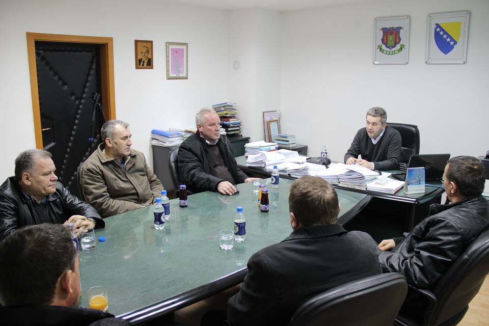 UČENICI OSNOVNE ŠKOLE “BUŽIM” OD PONEDJELJKA IMAJU OBEZBIJEĐEN PRIJEVOZ