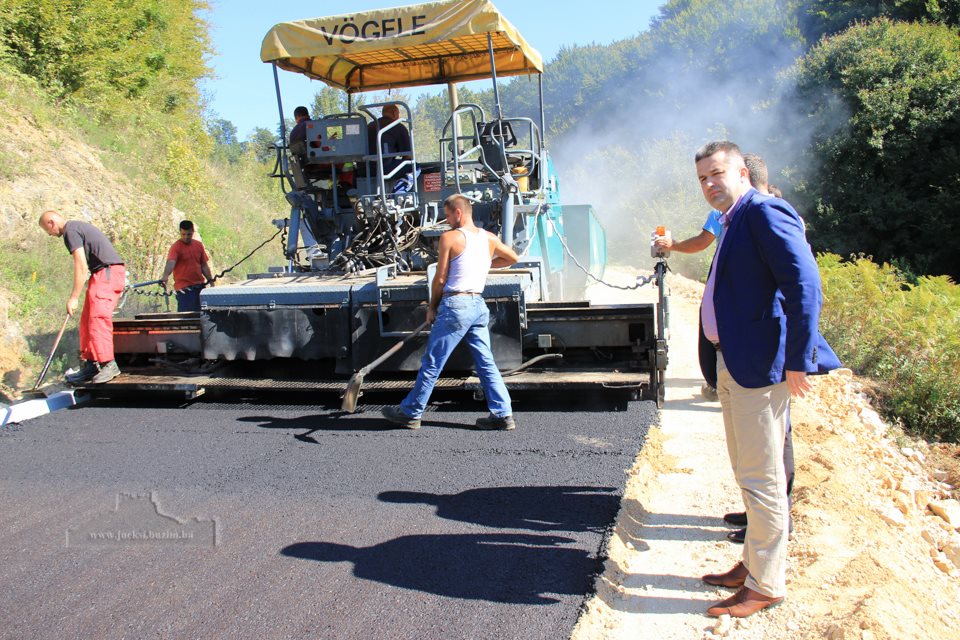 NOVA DIONICA ASFALTNOG PUTA EMINIĆI-ABDIĆI