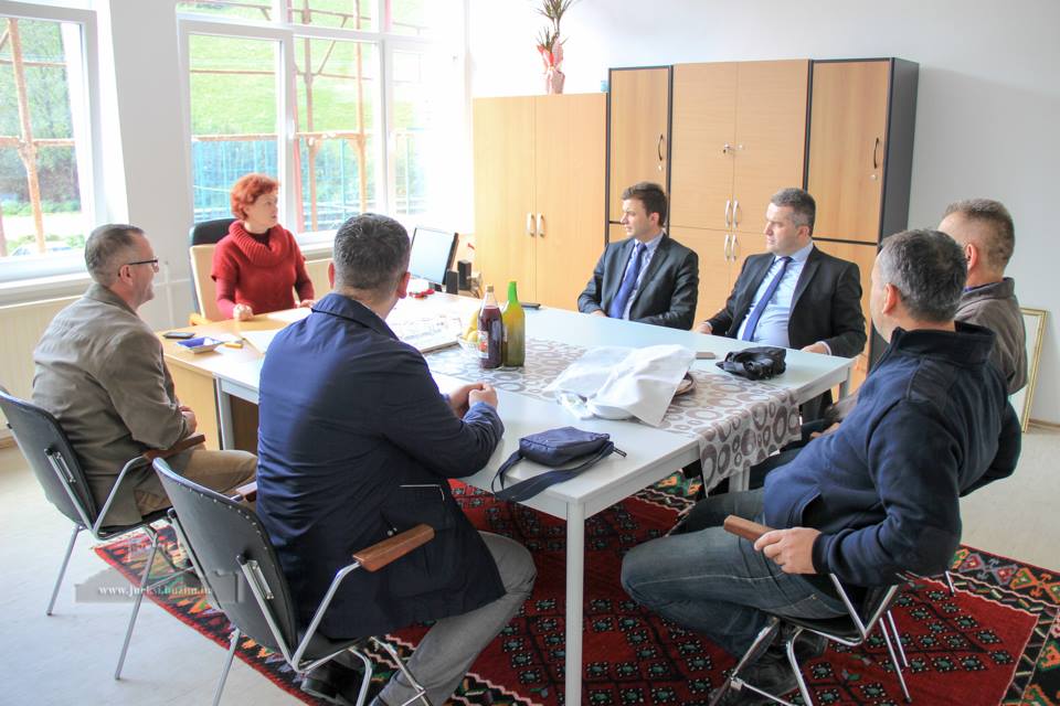 MINISTAR MUHAREMOVIĆ POSJETIO OŠ “BUŽIM”