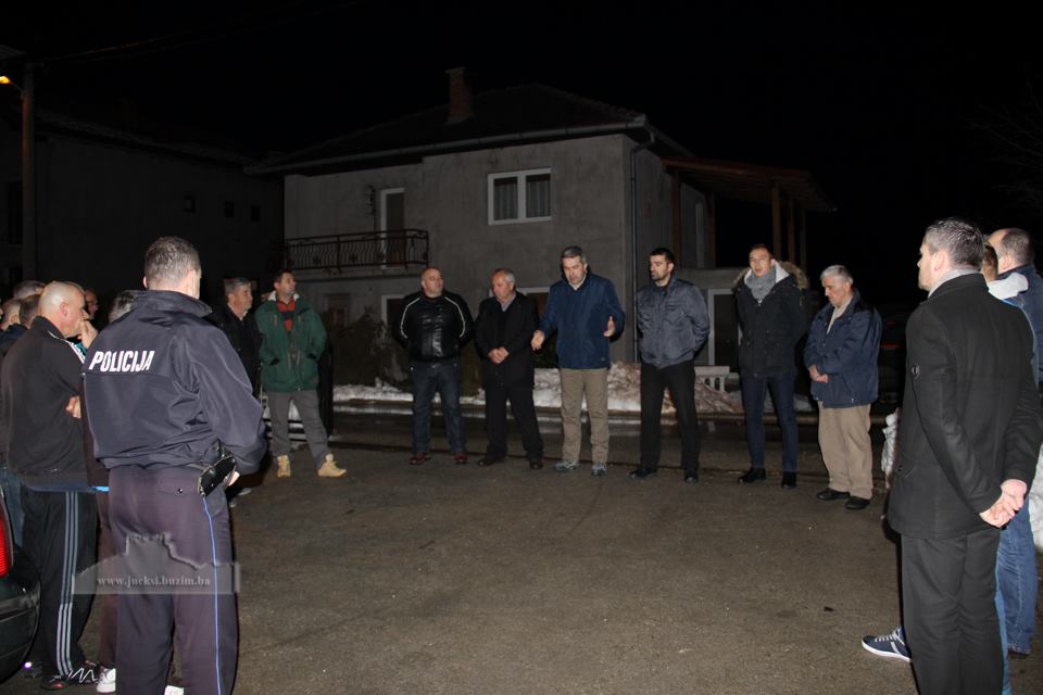 SVEČANO U RAD PUŠTENA RASVJETA U SARAJEVSKOJ ULICI