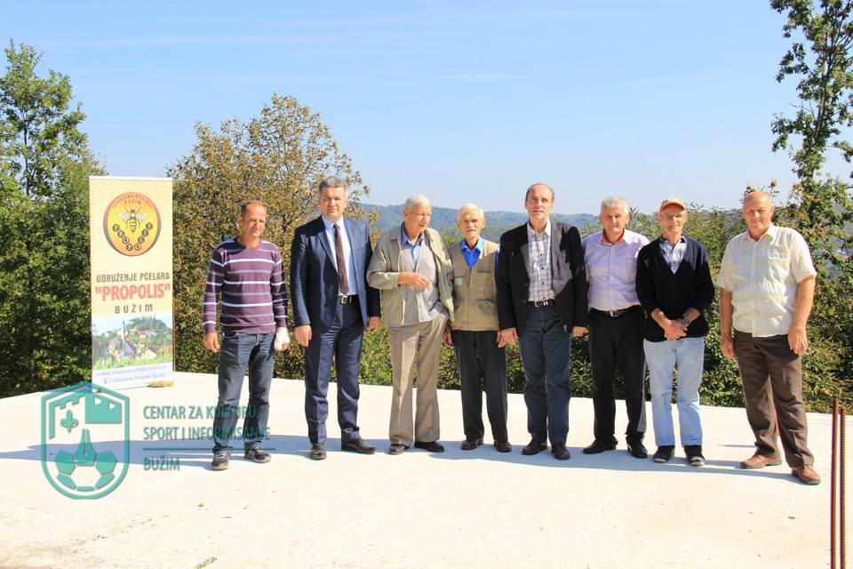 NASTAVLJENI RADOVI NA PČELARSKOM DOMU BUŽIM