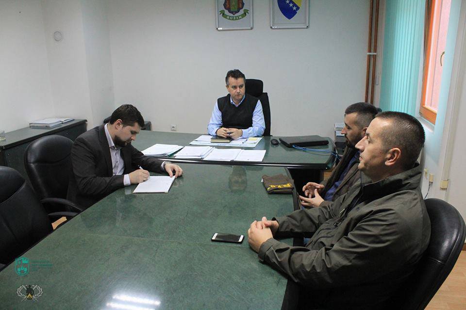 OPĆINSKI NAČELNIK ZIKRIJA DURAKOVIĆ ODRŽAO RADNI SASTANAK SA RUKOVODSTVOM ASK “OTPISANI”