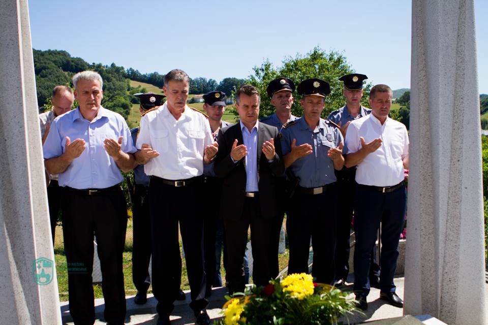 POSJETOM TURBETU U BUŽIMU OTPOČELO OBILJEŽAVANJE DAN POLICIJE USK-A