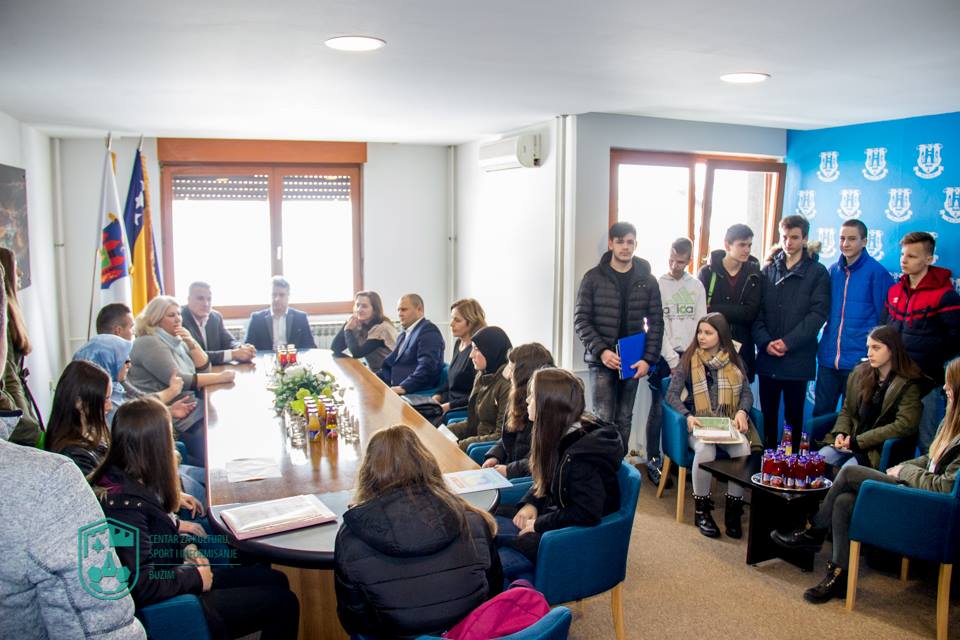 OPĆINA BUŽIM PODRŽALA PROJEKAT EDUKATIVNE EKSKURZIJE ZA ODLIČNE UČENIKE