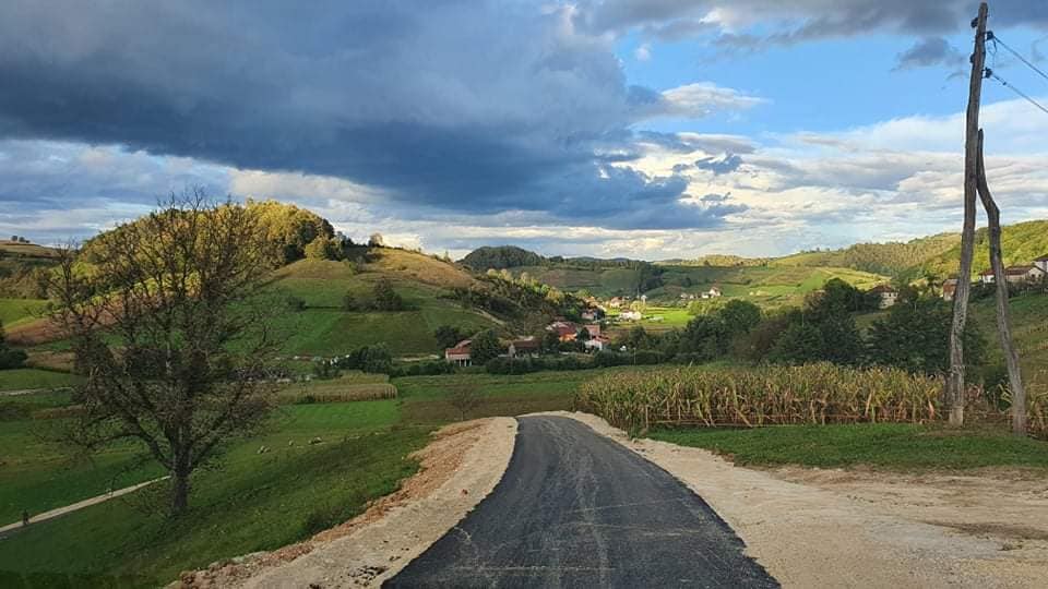 ZAVRŠENO ASFALTIRANJE PUTNOG PRAVCA ABDIĆI-ŠEKIĆI