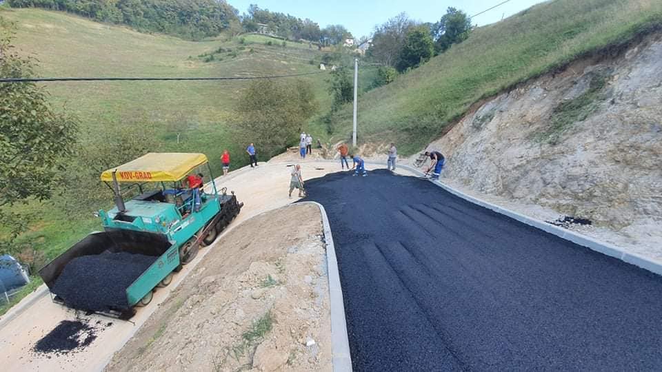 ASFALTIRAN PUT JOHARI-HAKIĆI