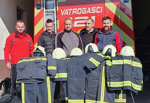 VRIJEDNA DONACIJA VATROGASCIMA IZ SLOVENIJE