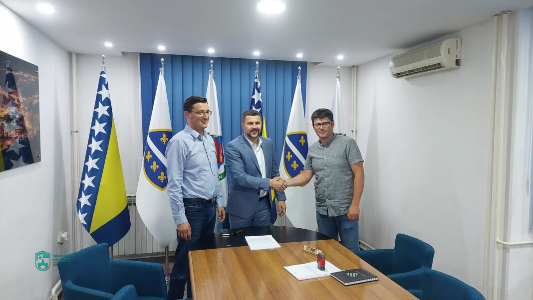 RJEŠENJE VODOSNABDIJEVANJA U BUŽIMU: 309.881,52 KM ZA IZVORIŠTE MUSIĆI/Video