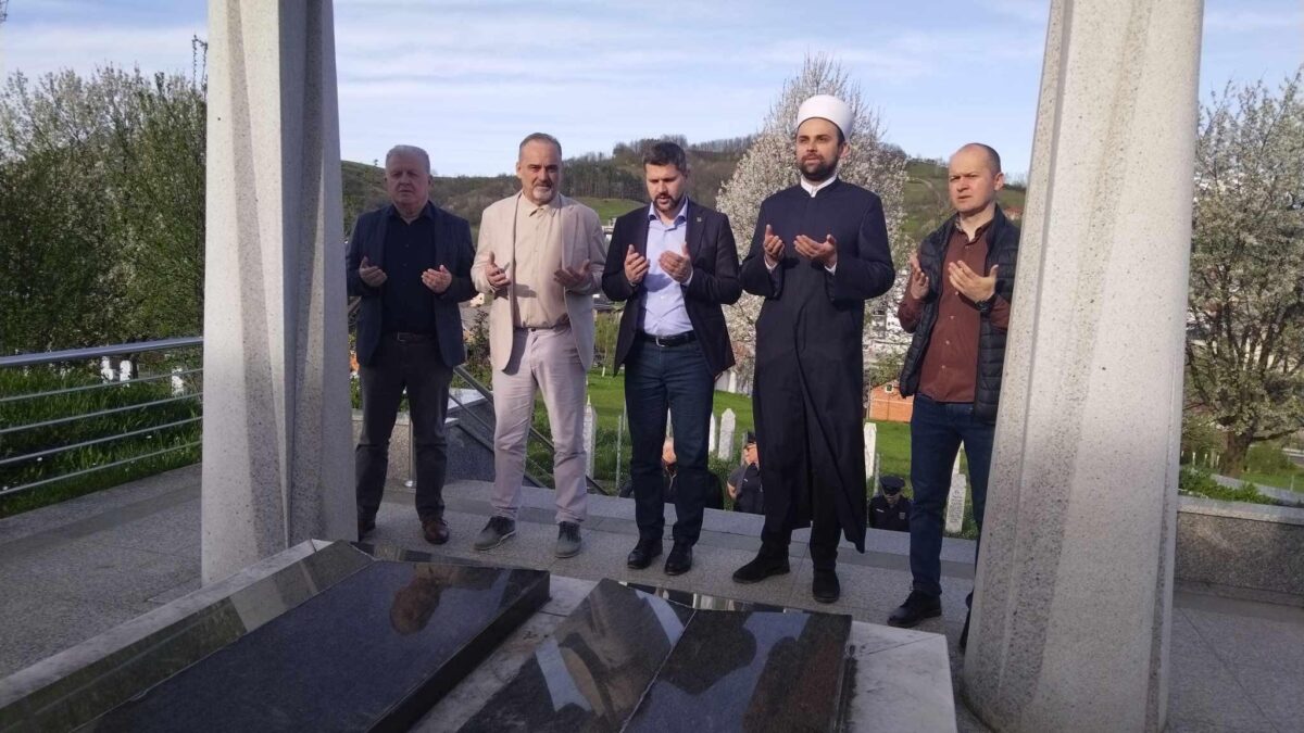 OBILJEŽENA 32. GODIŠNJICA FORMIRANJA GLAVNOG KRIZNOG ŠTABA I TO BUŽIM