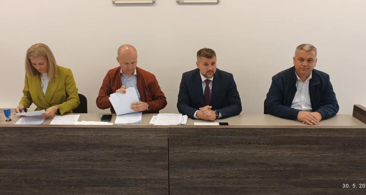 POTPISANI UGOVORI ZA IZGRADNJU 19 NEKATEGORISANIH PUTNIH PRAVACA