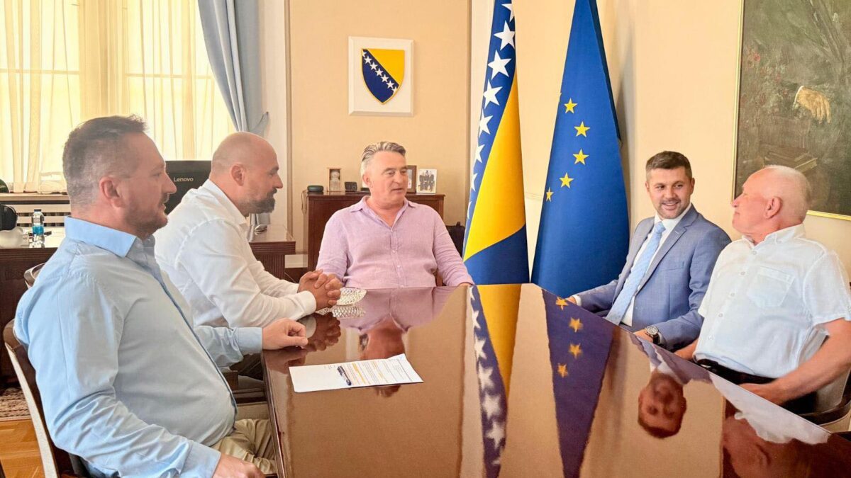 NAČELNIK KOD PREDSJEDAVAJUĆEG PREDSJEDNIŠTVA BiH ŽELJKA KOMŠIĆA