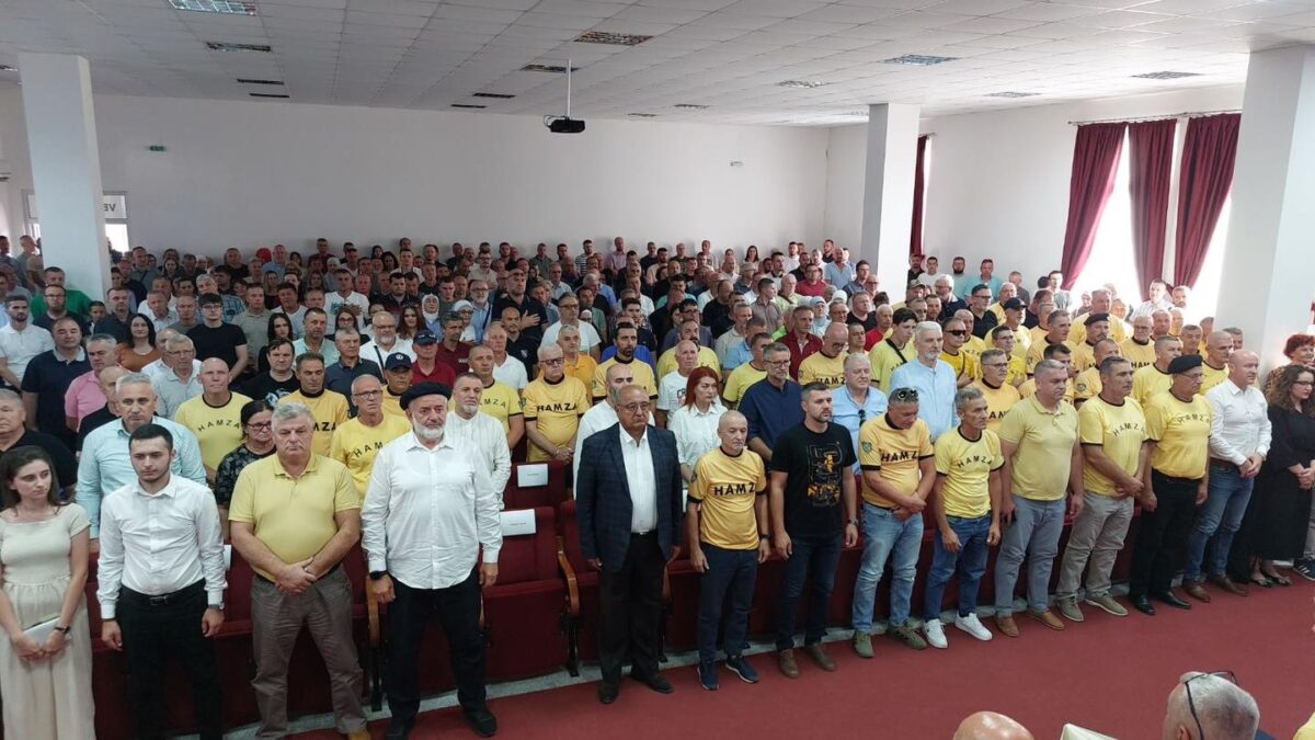 ODRŽANA PROMOCIJA KNJIGE KRVLJU ISPISANA SLOBODA AUTORA REFIKA KAKUKOVIĆA