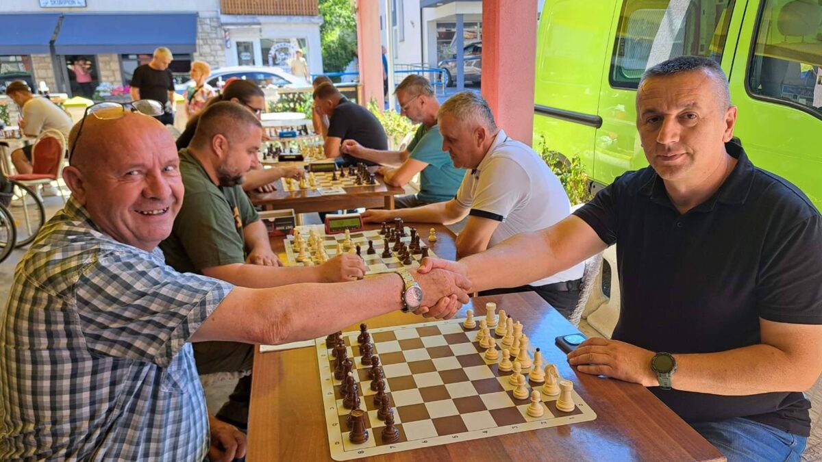 ODRŽAN MEMORIJALNI ŠAHOVSKI TURNIR “IZET NANIĆ”