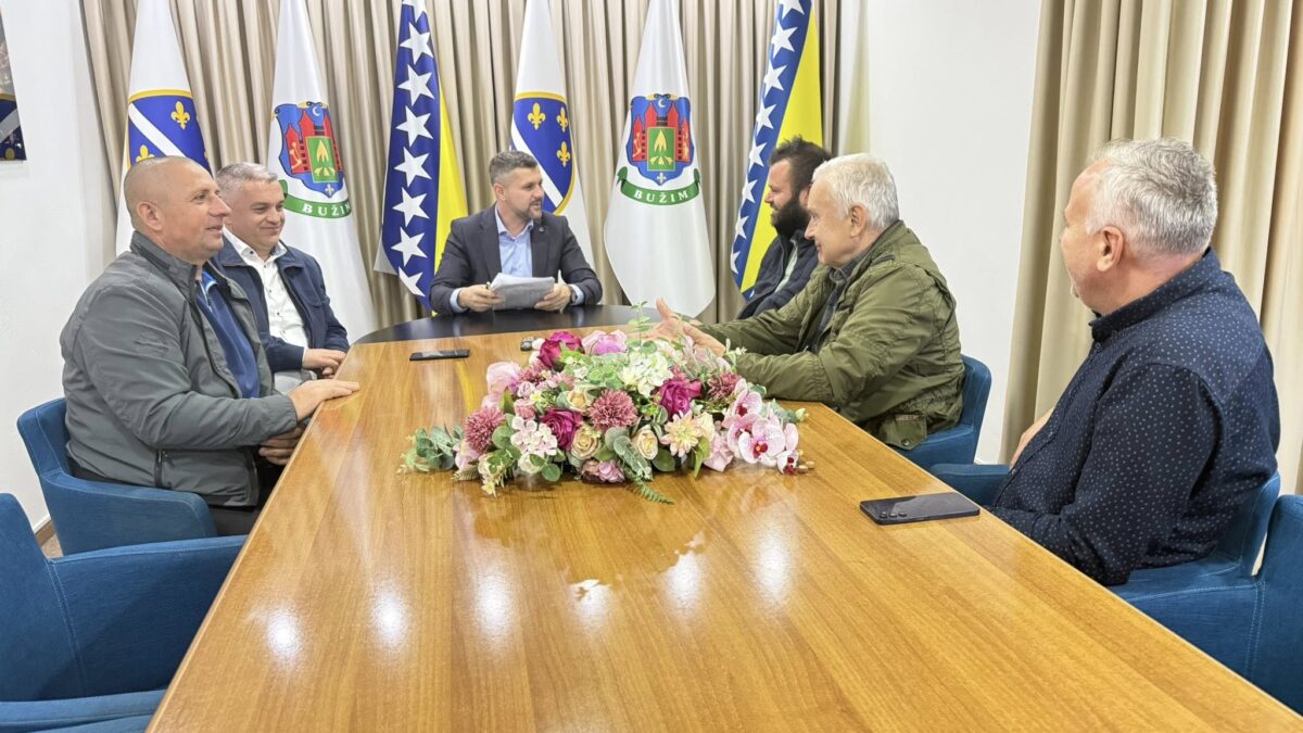 POTPISAN UGOVOR ZA IZVOĐENJE RADOVA NA UREĐENJE PARKA BORIĆI