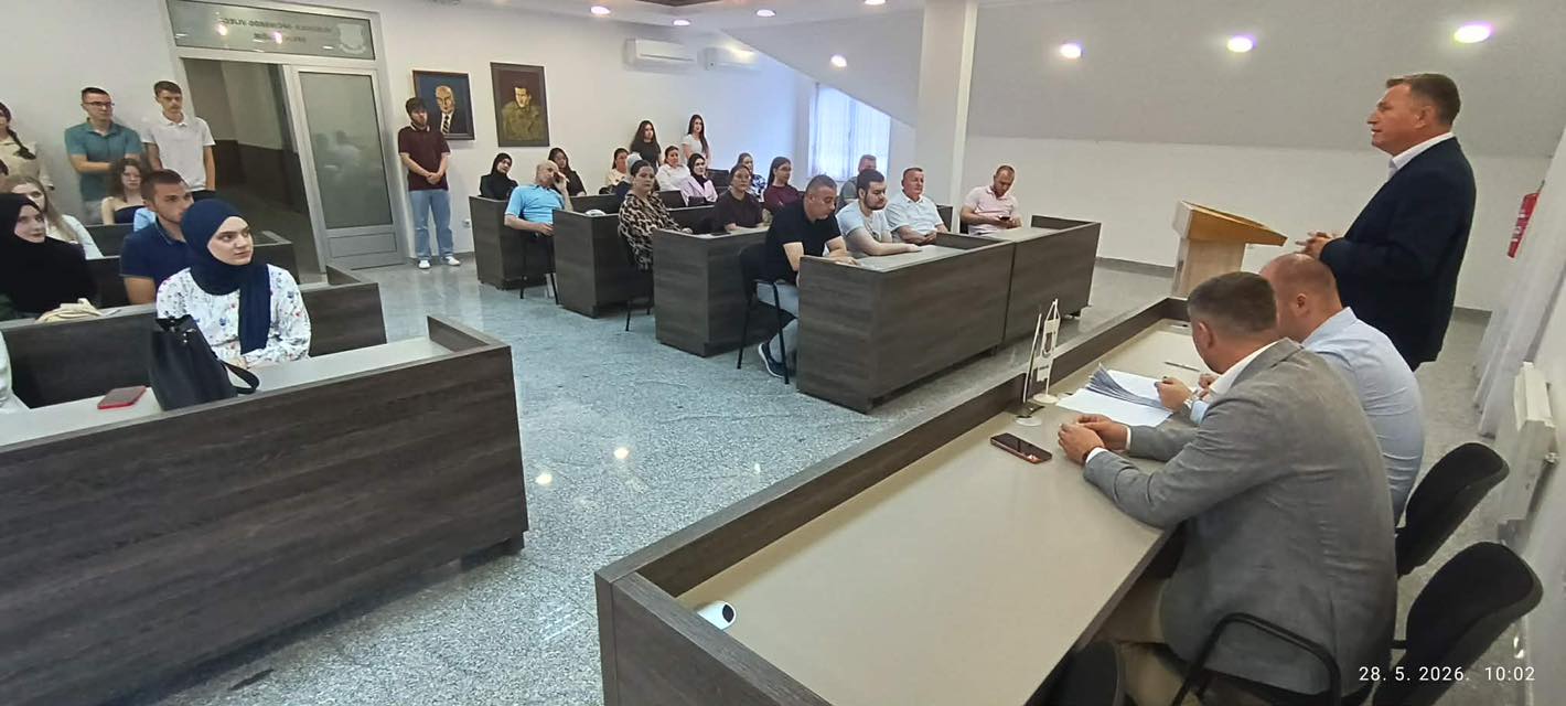 POTPISANI UGOVORI O STIPENDIRANJU STUDENATA